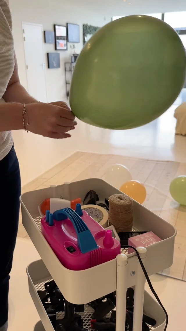 Zo ziet een voorbereiding eruit voor een cakesmash fotografie-ervaring bij Little miracle memories 🎂
Morgen vertel ik je wat er daarna gebeurt.

#cakesmash #cakesmashfun #cakesmashfotoshoot #cakesmashbelgie #cakesmashfotograaf #cakesmashfotograafbelgie #littlemiraclememories #zandhoven #babyfotograaf #babyfotograafbelgie #eersteverjaardag #eenjaarmama #éénjaar